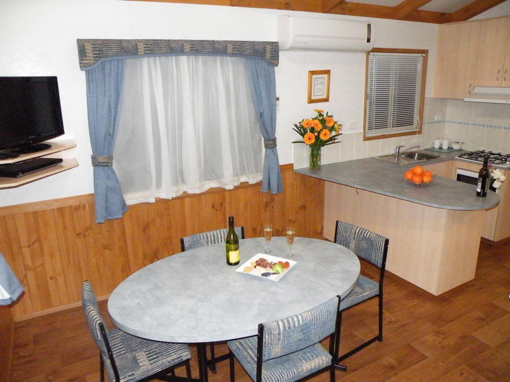 Lake Hamilton Motor Village And Caravan Park Habitación foto